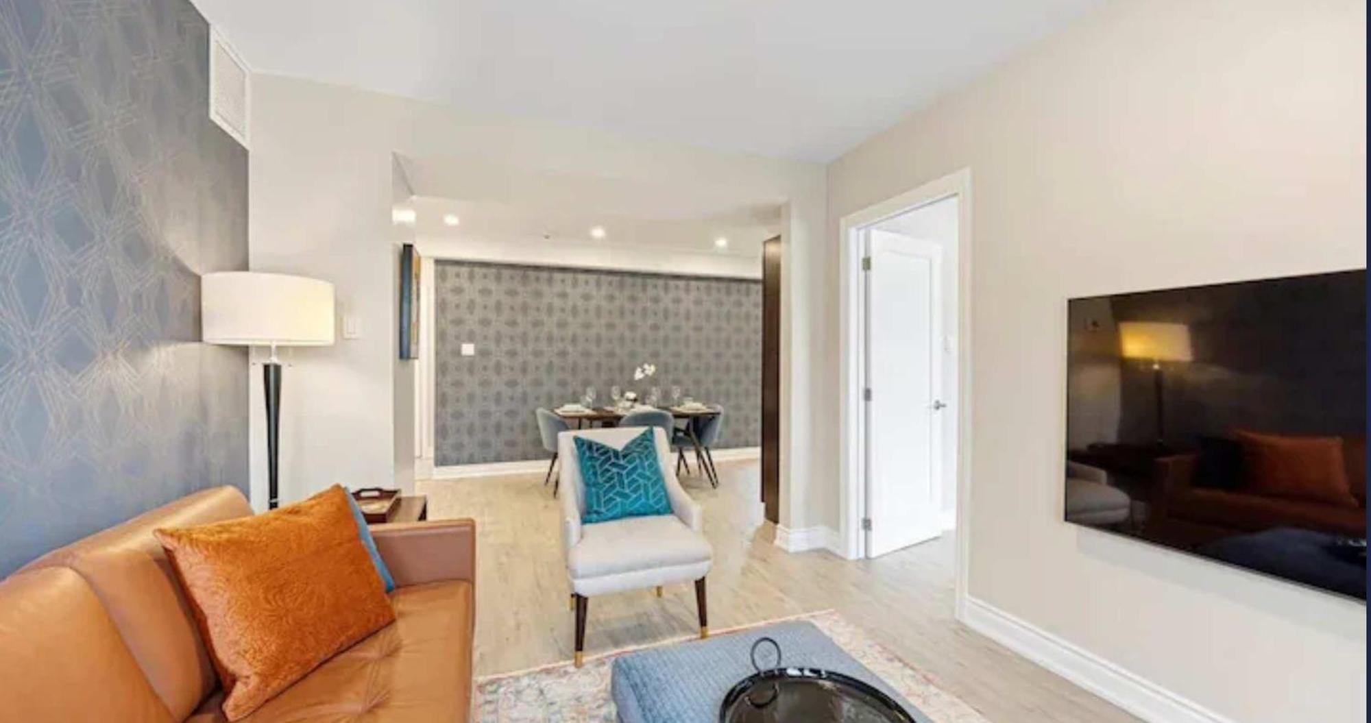 Casa St Clair - Suite -Style Suite W Lrg Patio Toronto Exterior photo